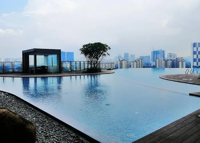 Kenwingston Platz Signature Suites By Manhattan Group
