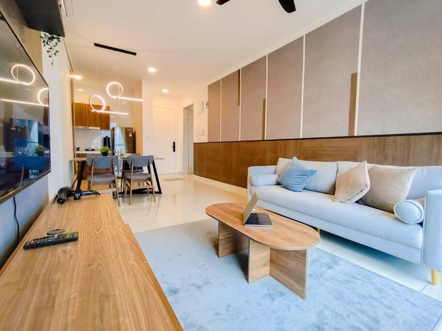 Kenwingston Platz Signature By Manhattan Group Pangsapuri *