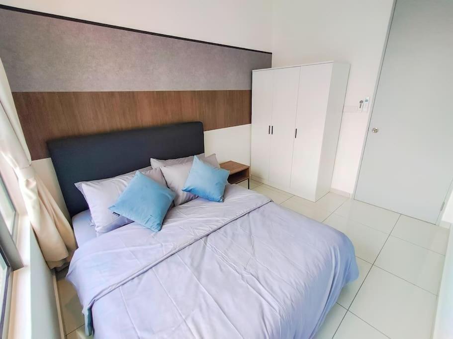 Pangsapuri Kenwingston Platz Signature By Manhattan Group Kuala Lumpur