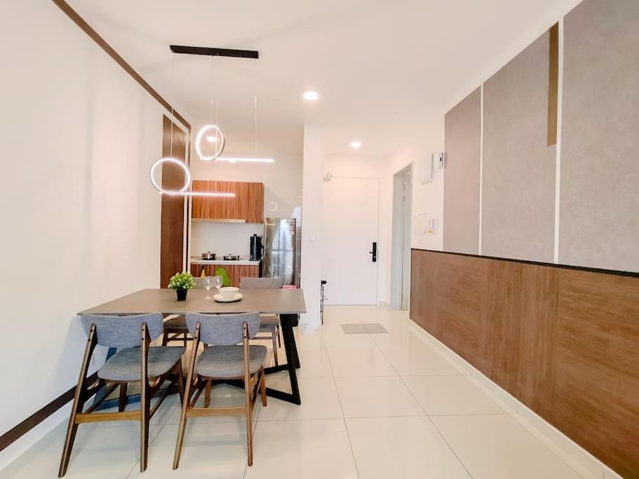 Pangsapuri Kenwingston Platz Signature By Manhattan Group *